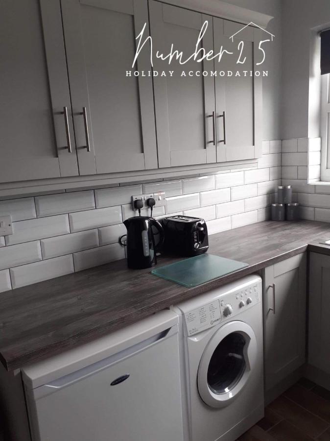 Number 25 Self Catering Apartments Ederney Ardess Exterior foto